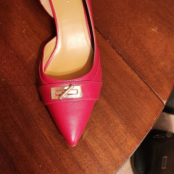 Pumps - Picture 4 of 4